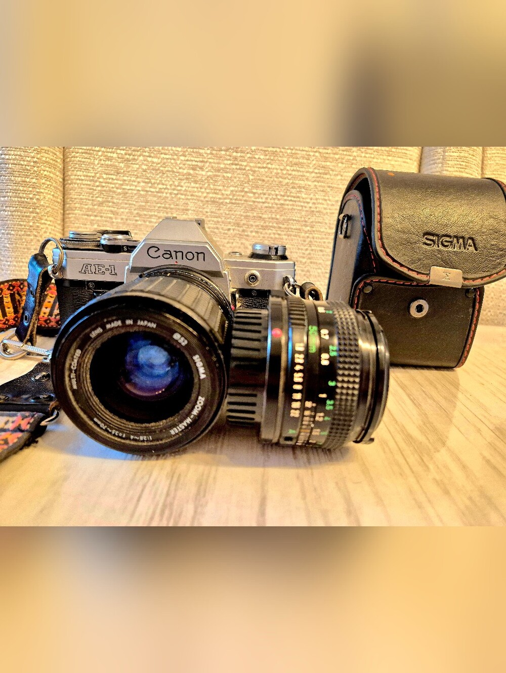 VINTAGE!! Canon AE-1 35mm SLR Film Camera with Canon FD 50mm f/1.8 Lens